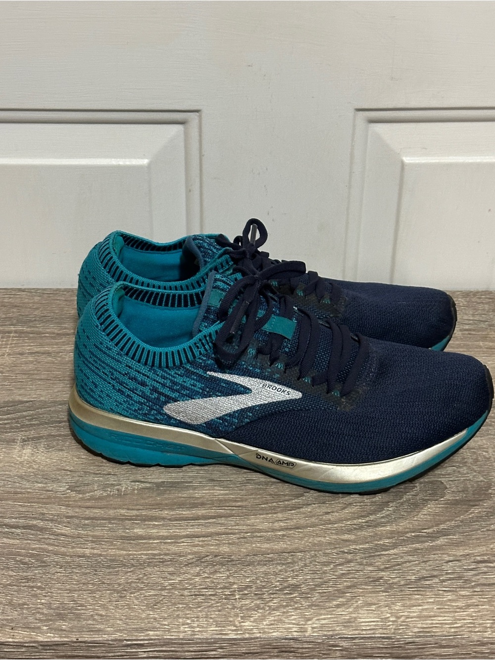 Brooks Ricochet Road Blue Running Shoes 1202821B482 Women's Sz 9